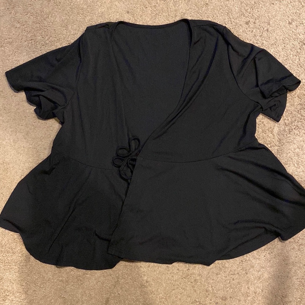 SHEIN Curve Wrap Around Peplum Shirt
